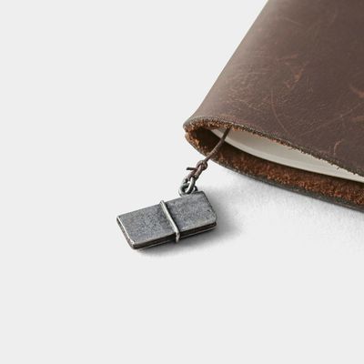 TRAVELER’S COMPANY – Traveler’s Factory – Traveler’s Notebook Charm