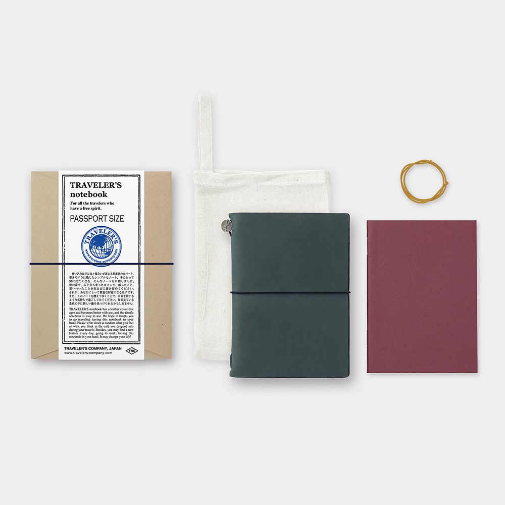TRAVELER'S COMPANY Traveler's Notebook – Blue (Passport Size)
