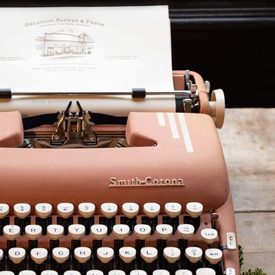 Vintage Typewriters &amp; Letterpresses