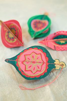 East End Press - Paper Bauble Ornaments - Set of 4