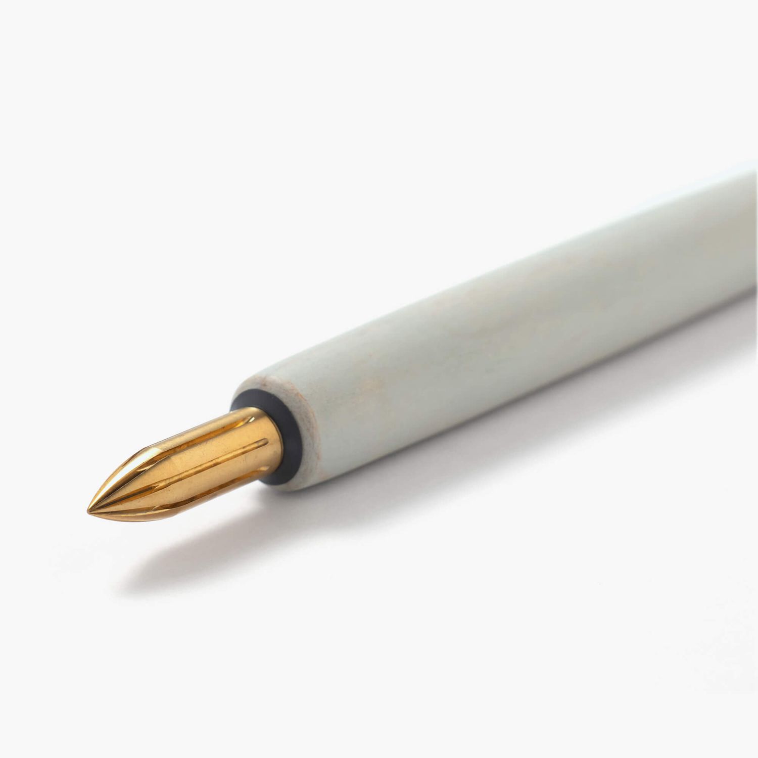 Kakimori Cloud Mini Wood Nib Holder