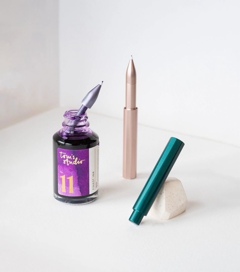 Tom&#39;s Studio The Wren Refillable Pen Iris