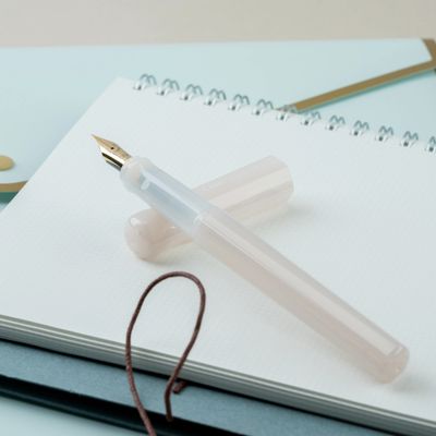 Pilot Kakuno Cumulus White Fountain Pen