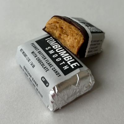Oregon Bark Tom Bumble Smooth Candy Bar - 1 Piece