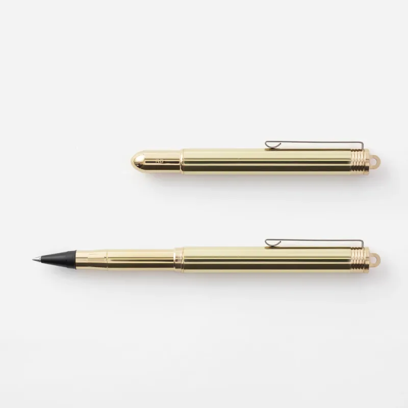 TRAVELER’S COMPANY – Brass Rollerball Pen
