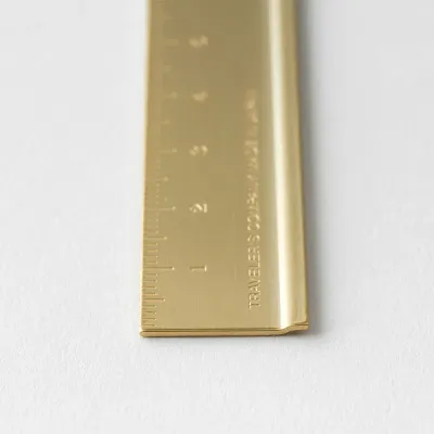 TRAVELER’S COMPANY – Brass Ruler