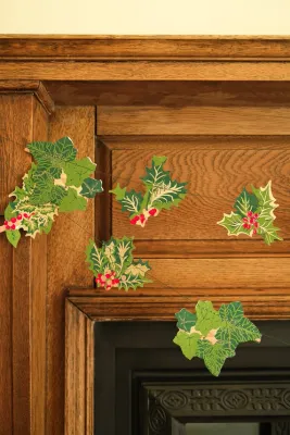 East End Press - Paper Garland - Holly and Ivy