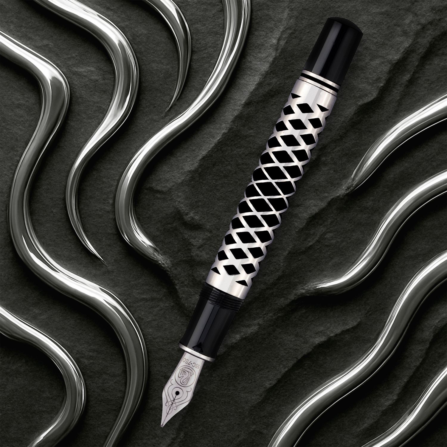 Pelikan M805 Fountain Pen Metal Sleeve Pelikan M805 Fountain Pen Metal Sleeve