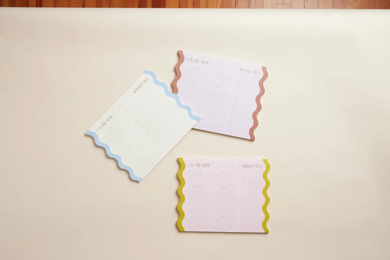 Meal Planner Notepad with Magnets - Pink + Chartre