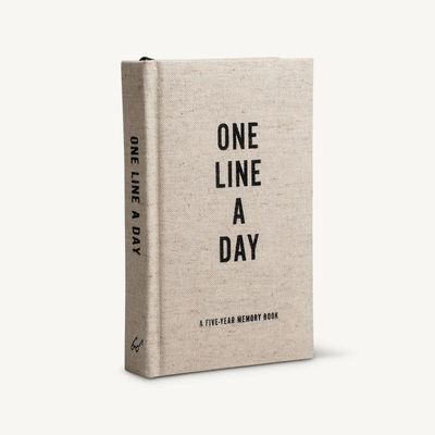 One Line A Day 5-Year Memory Book - Linen