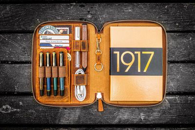 Leather Zippered A5 Notebook Folio - Crazy Horse Brown