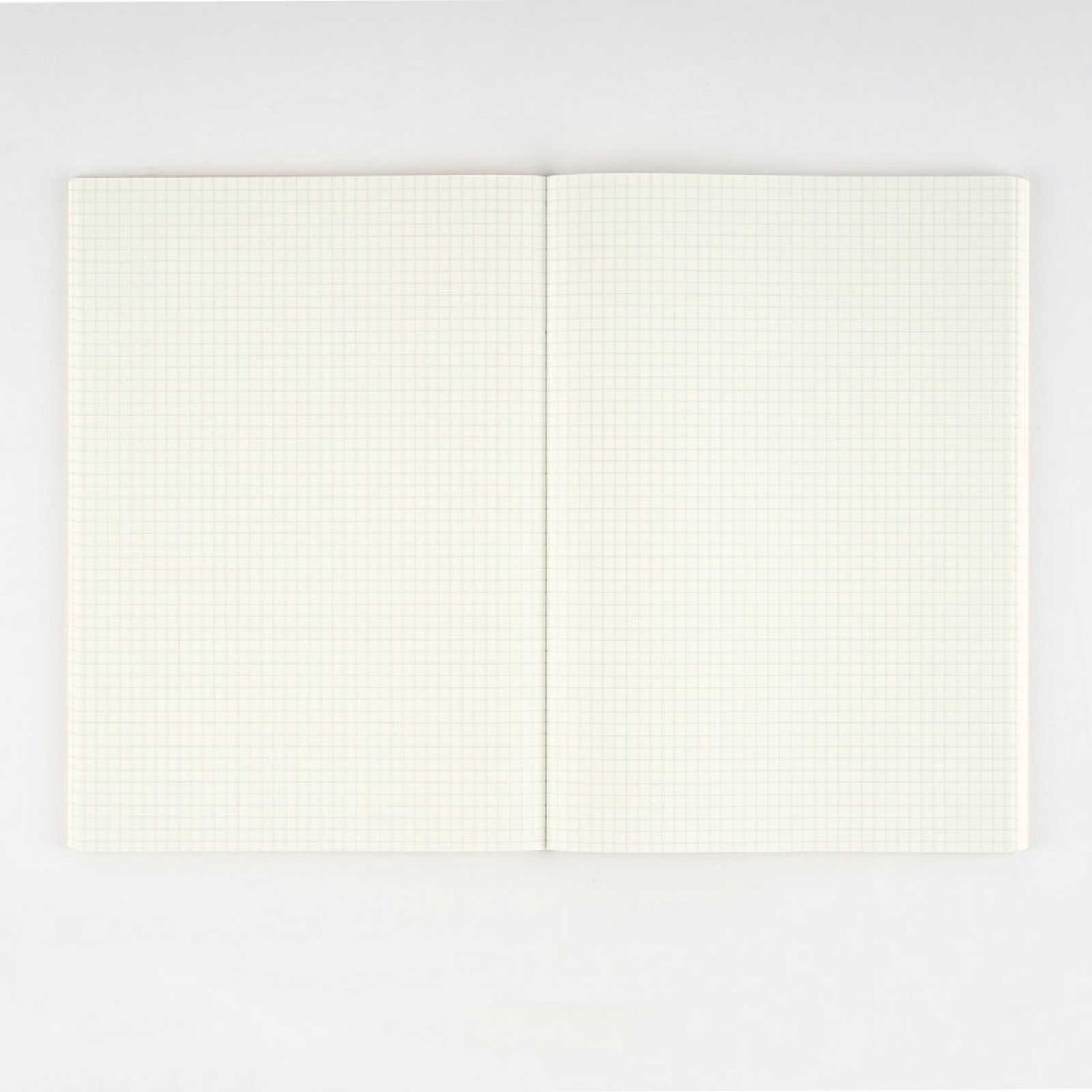 Hobonichi A6 Graph Notebook Tomitaro Makino: Yamazakura