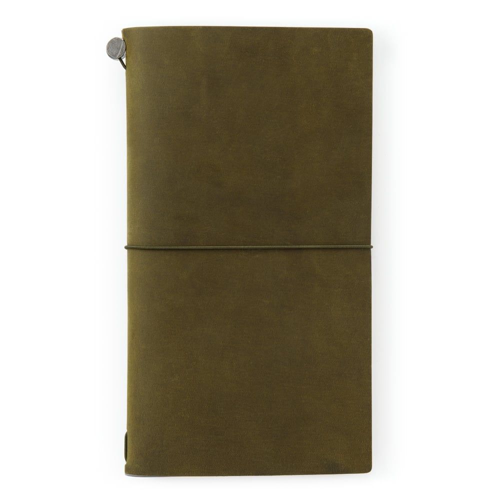 TRAVELER’S COMPANY – Traveler’s Notebook – Olive (Regular Size)
