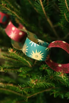 East End Press Festive Paper Chain Kit