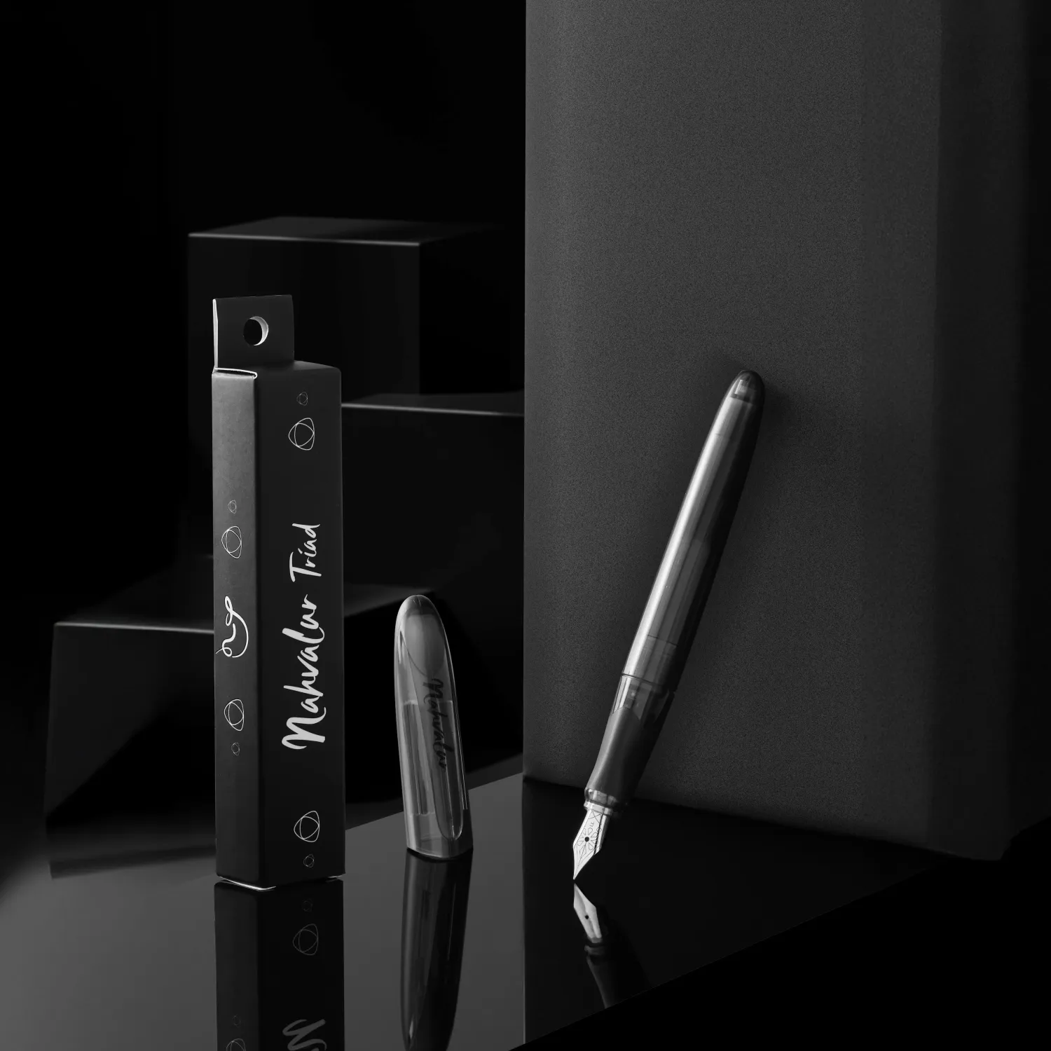 Nahvalur Triad Fountain Pen in Black