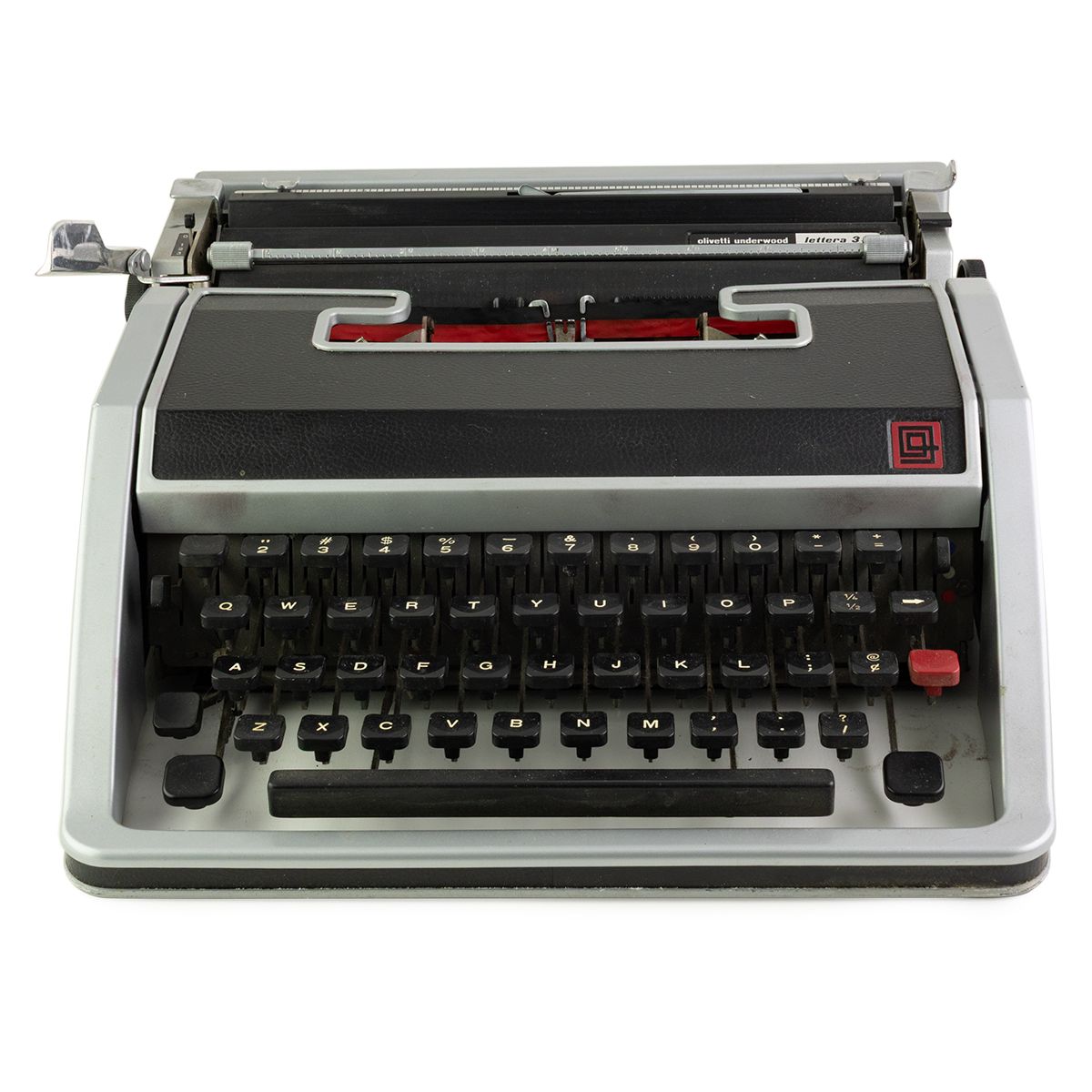 Olivetti Lettera 33 Vintage Typewriter