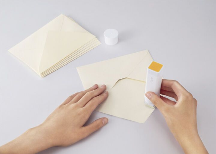 Gloo Glue Stick No Wrinkles