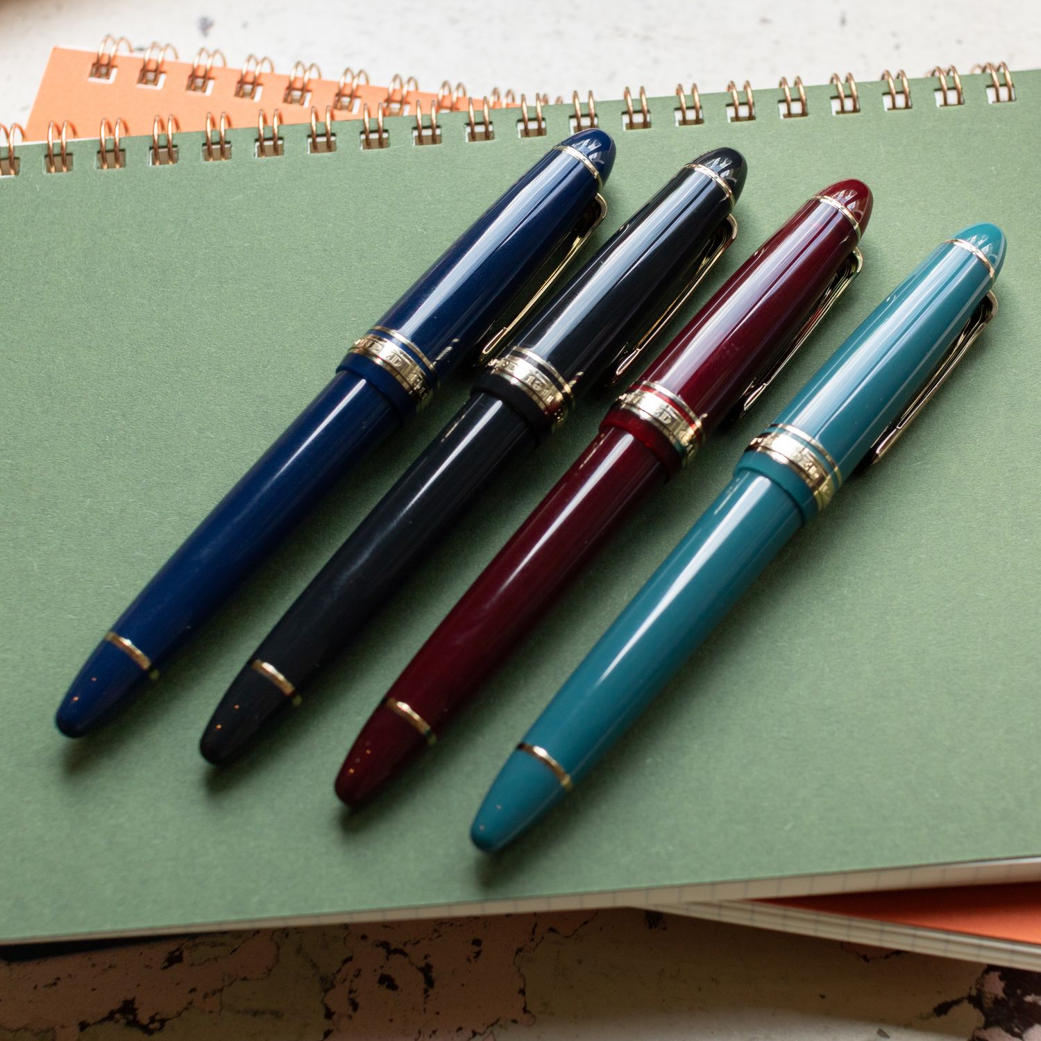 Sailor 1911 Casual L Stable Gold Trim Fountain Pen