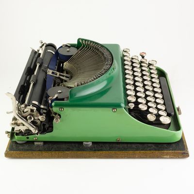 Remington Portable Green Typewriter (1931)