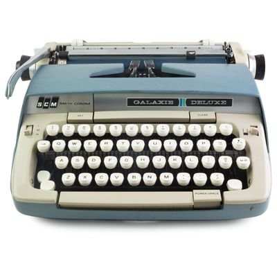 Smith-Corona Galaxie Deluxe 10 Cursive Blue Typewriter