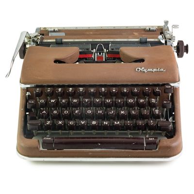 Olympia SM-3 Brown Typewriter (1961)