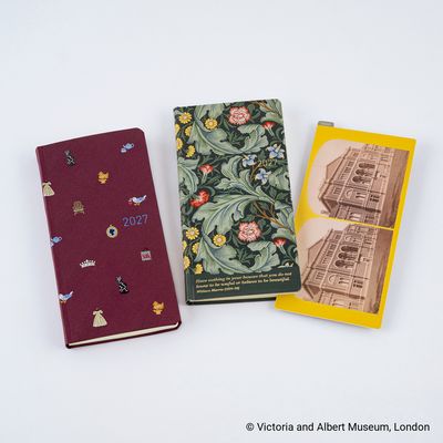 Hobonichi Weeks Pencil Board V&amp;A Series: Museum Stereographic Photograph