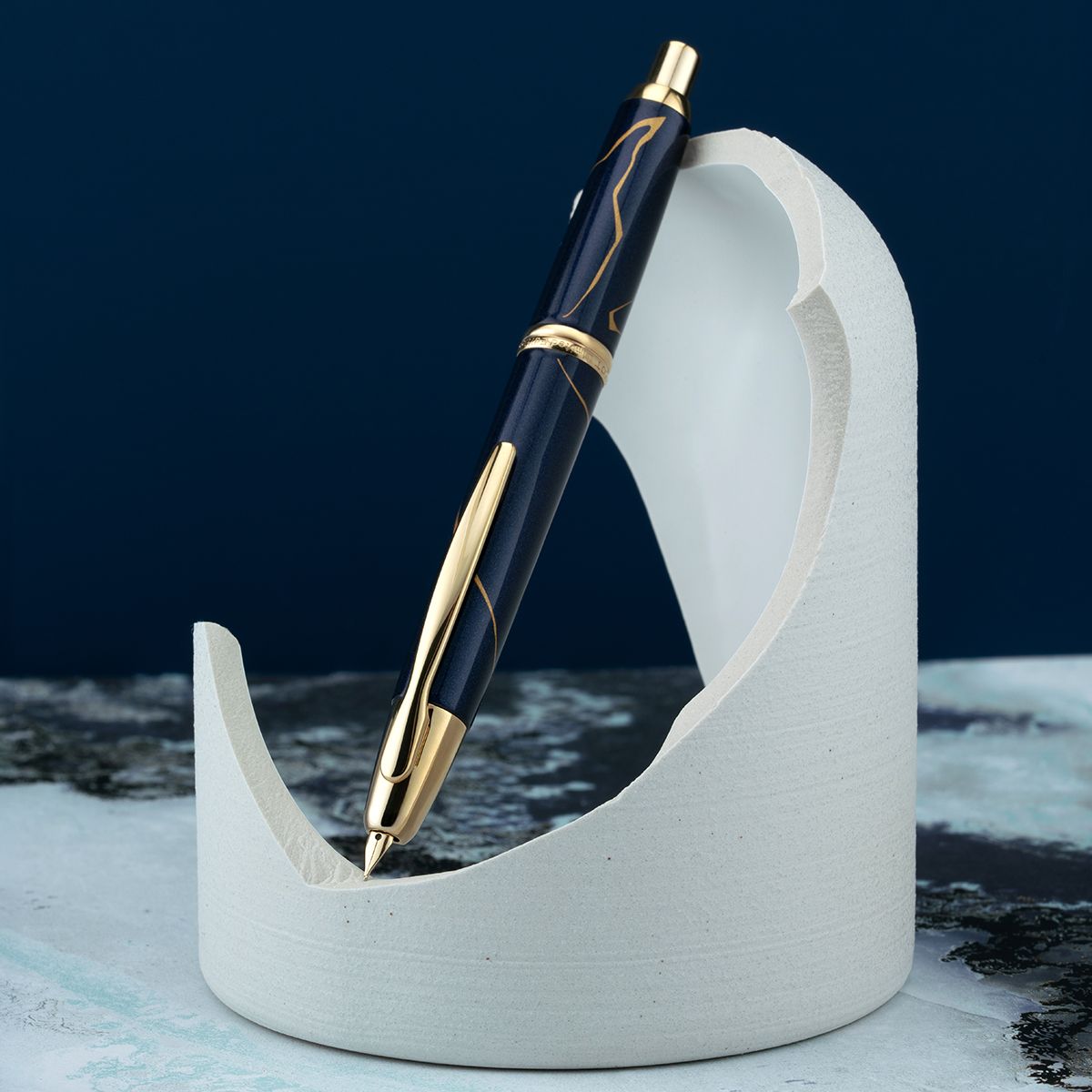 Pilot Vanishing Point 2026 Limited Edition Golden Journey 18k Fountain Pen Medium