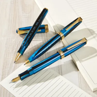 Levenger True Writer Classic Fountain Pen Midnight Strata