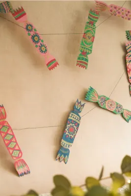 East End Press Christmas Crackers Sewn Garland