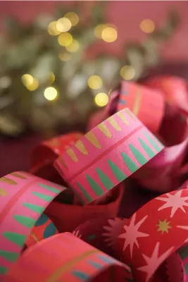 East End Press Colorful Christmas Paper Chain Kit