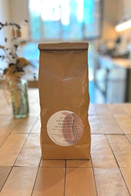 Café &quot;House Blend&quot; Grains
