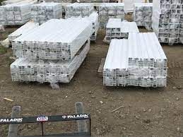 Contractor PKG 4 White Vinyl Fence 80 Sections (640/FT)