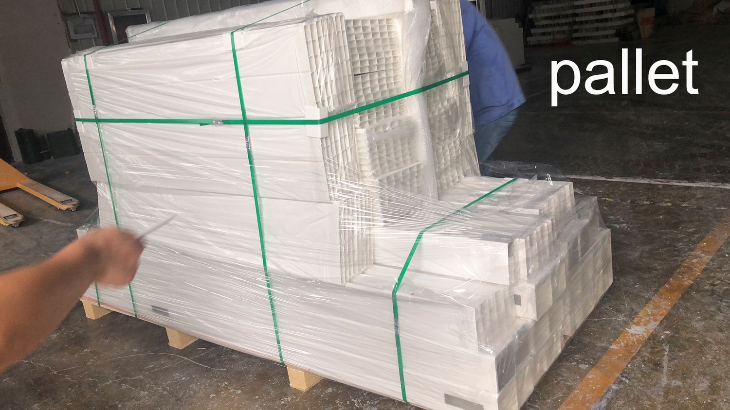 Contractor PKG 6 White Vinyl Fence 25 Sections (200/FT)