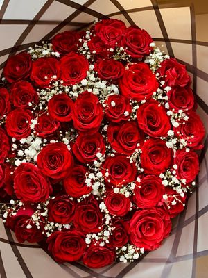 40 Red Roses With Gyp