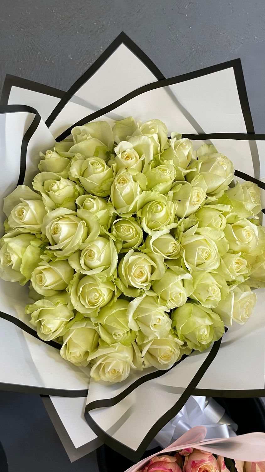 40 White Roses
