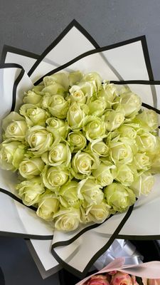 40 White Roses