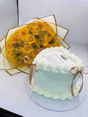 40 Yellow roses + 18cm Heart Cake