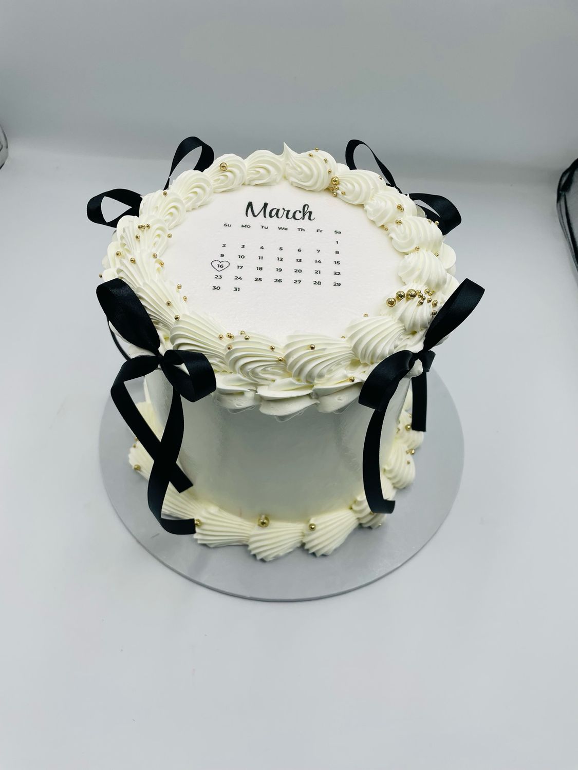 15cm Round shaped cake
