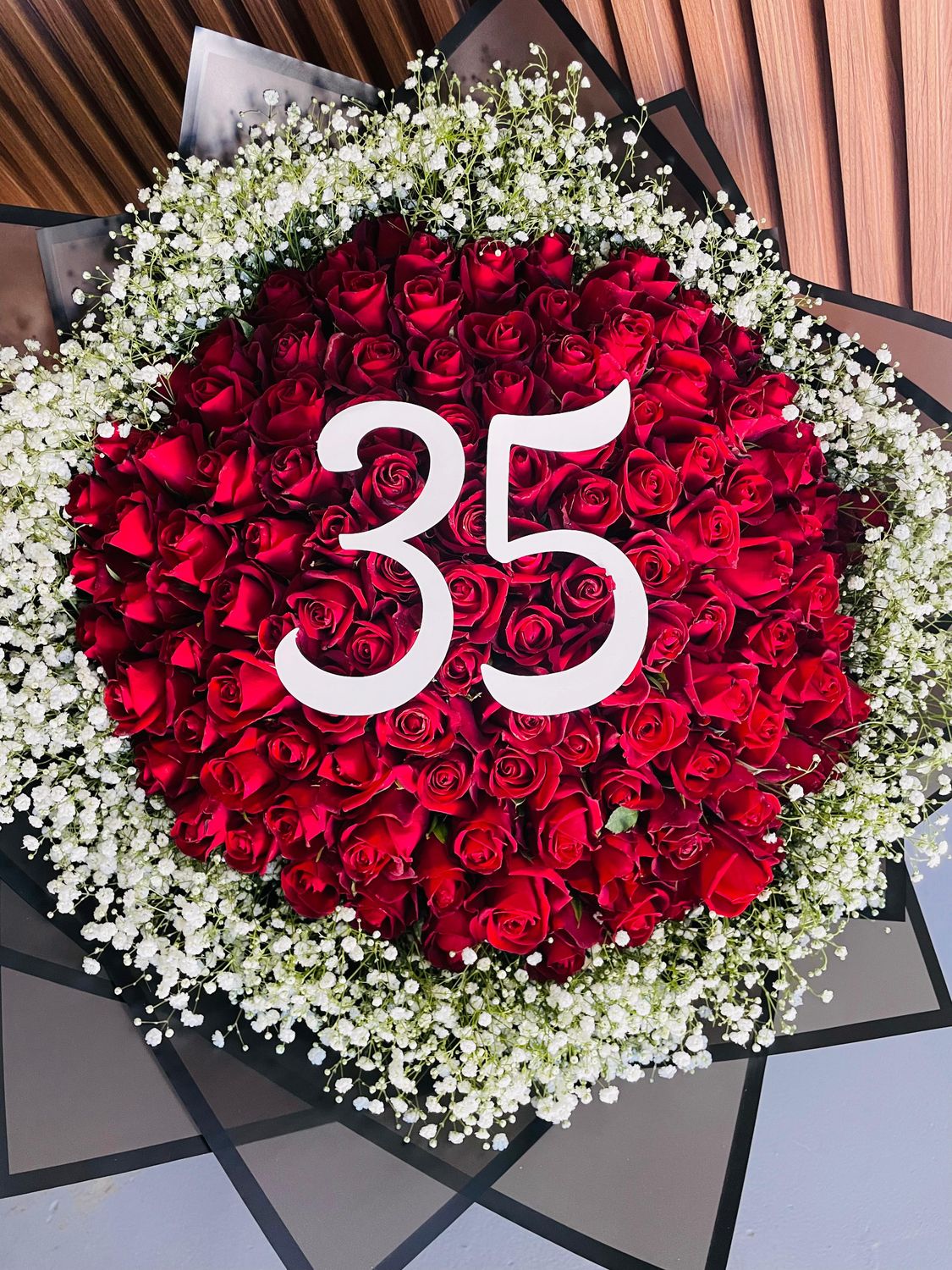 100 Red Imported Roses
