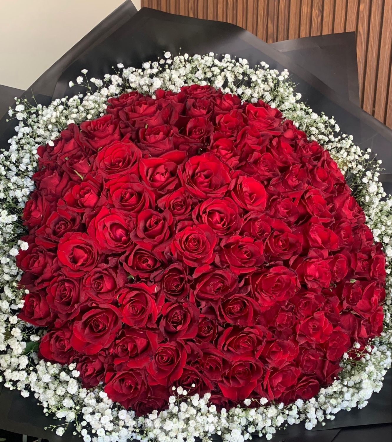 100 Roses With Baby Breath