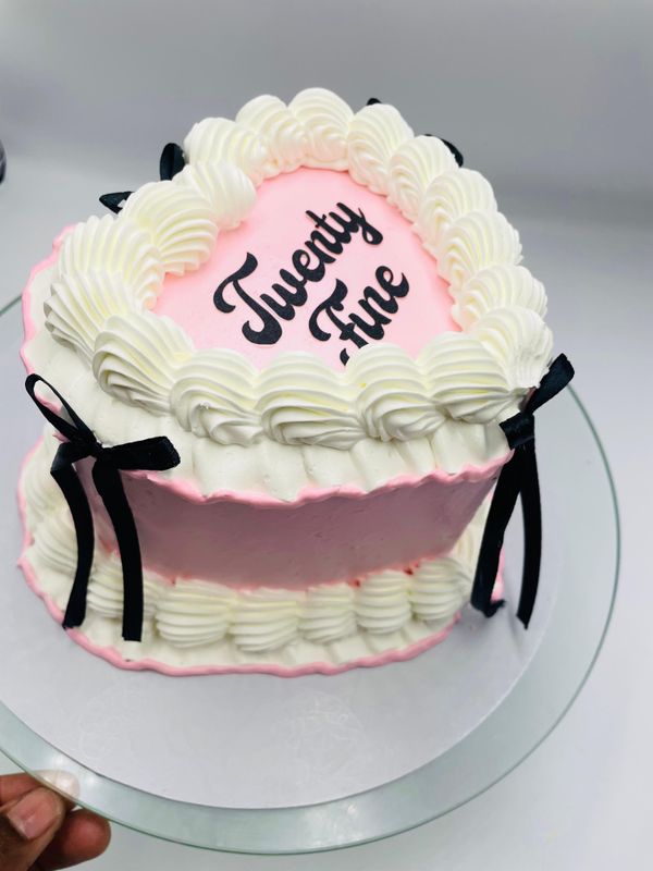 15cm Heart shaped cake