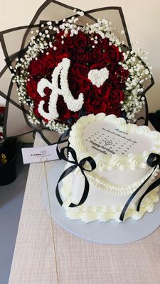 40Roses + 18cm heart Shaped Cake