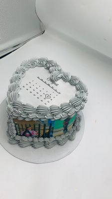 18cm Heart-Shaped Photo Cake