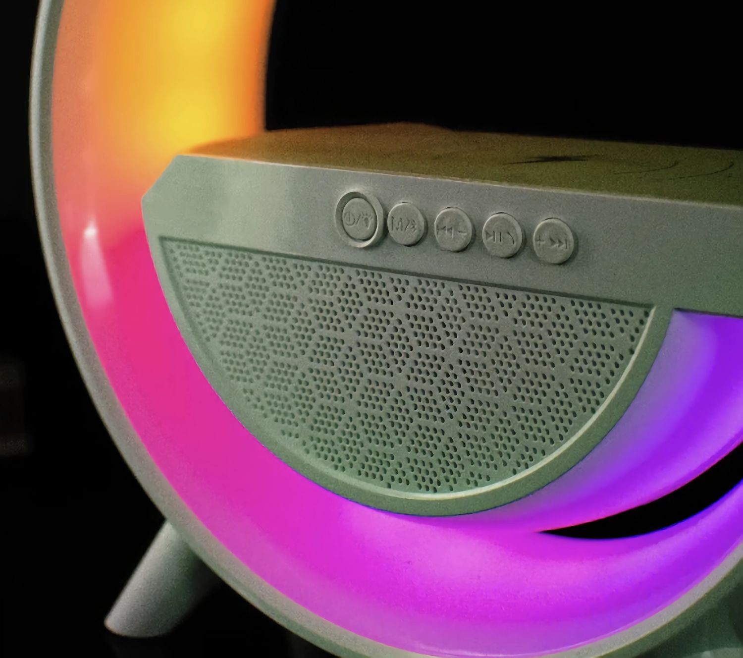 G SHAPED SPEAKERS