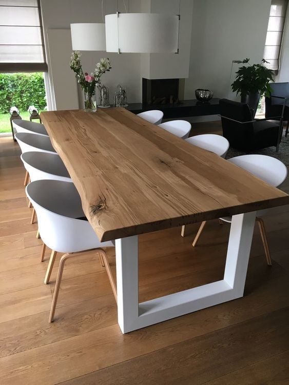 Design Esstisch KATRIN aus Massivholz
