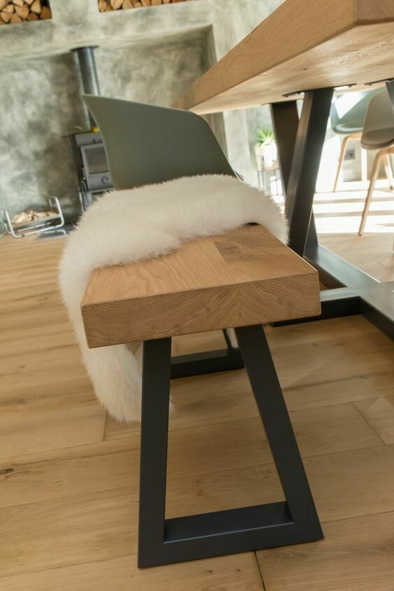Designer Bank Stella aus Massivholz