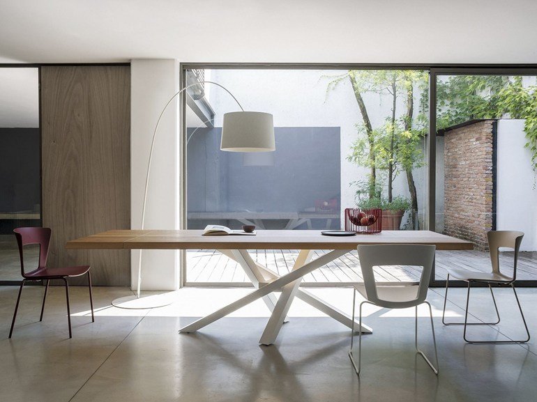 Design Esstisch CLAUDIA aus Massivholz