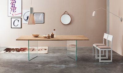 Design Esstisch LARA aus Massivholz, Glasbeine