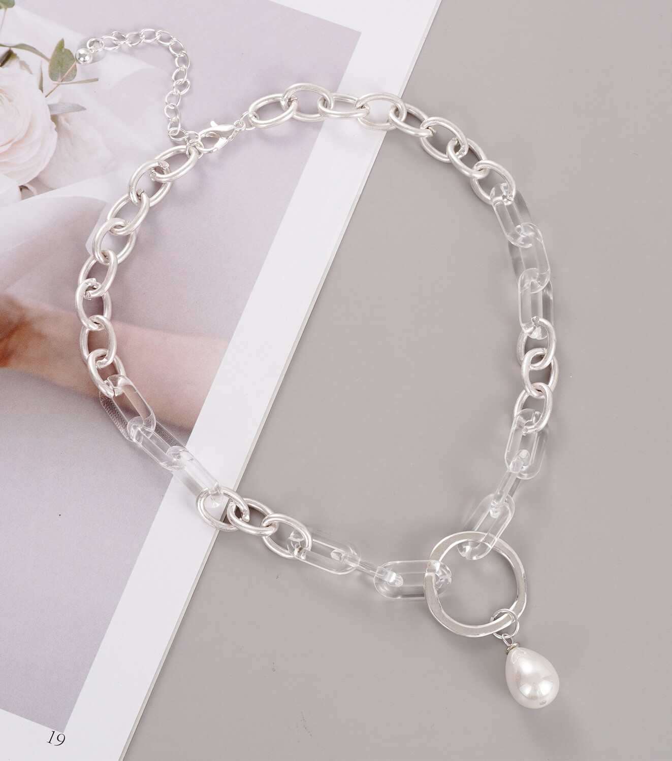 Pearl Linked Necklace