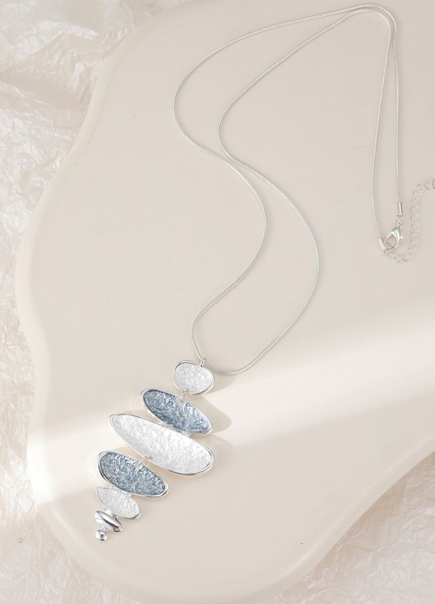 Long Textured Grey And White Oval Necklace